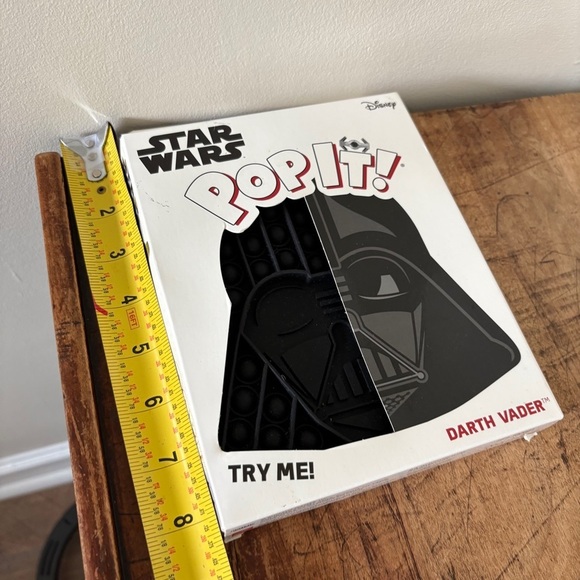 Disney Star Wars Darth Vader Pop It Toy NIB New in Box - Picture 4 of 4